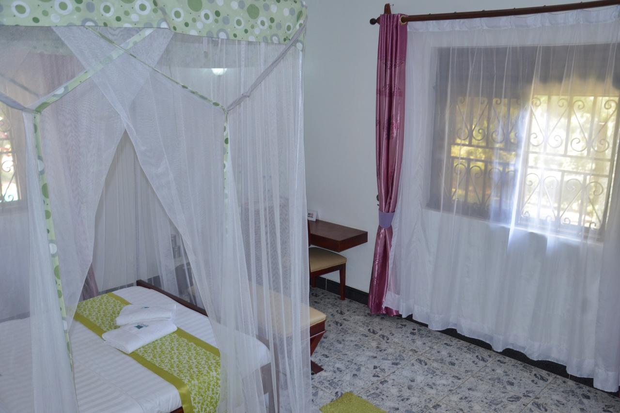 Sheevy"S Bed N Breakfast Fort Portal Εξωτερικό φωτογραφία